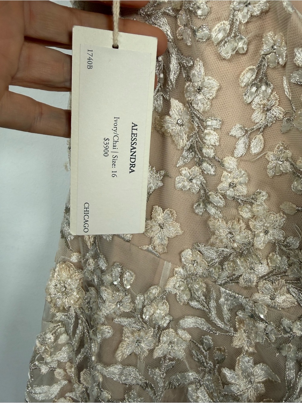 ✨ BRAND NEW WITH TAGS ✨ Jenny Yoo "Alessandra" Wedding Dress - Size 16 - Picture 7 of 16